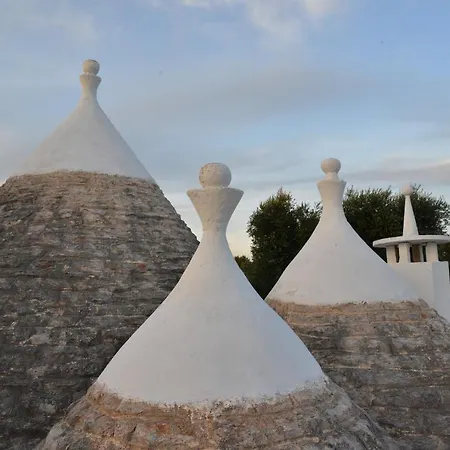 Trulli Pietre Dure * San Michele Salentino